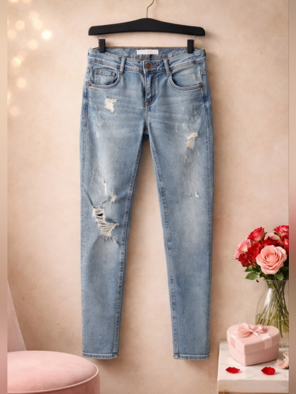 Zara Trafaluc Denimwear Light Blue Distressed Women’s Jeans
